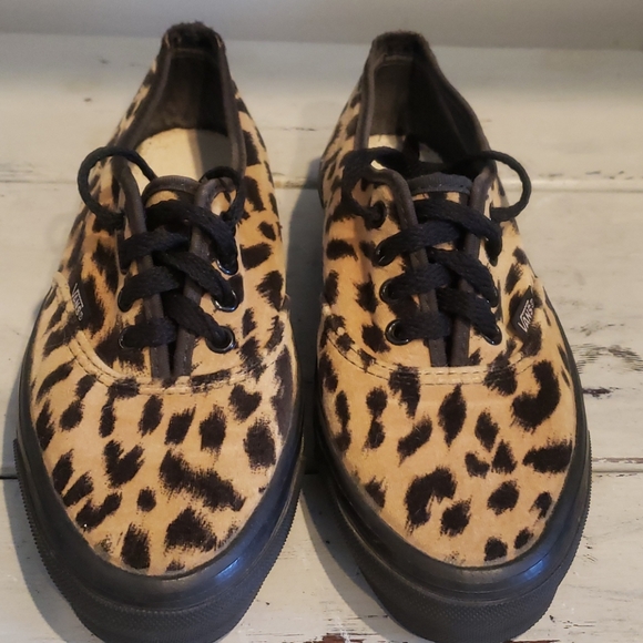 velvet leopard vans